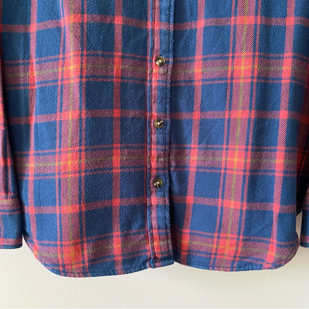 Roots blue and red check flannel shirt blouse size medium womens - Picture 9 of 15